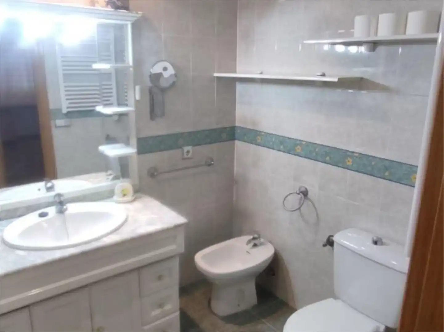 Baño de Piso de alquiler en Albacete con Aire acondicionado y Amueblado