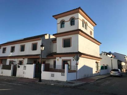 Exterior view of Single-family semi-detached for sale in Olivares  with Terrace