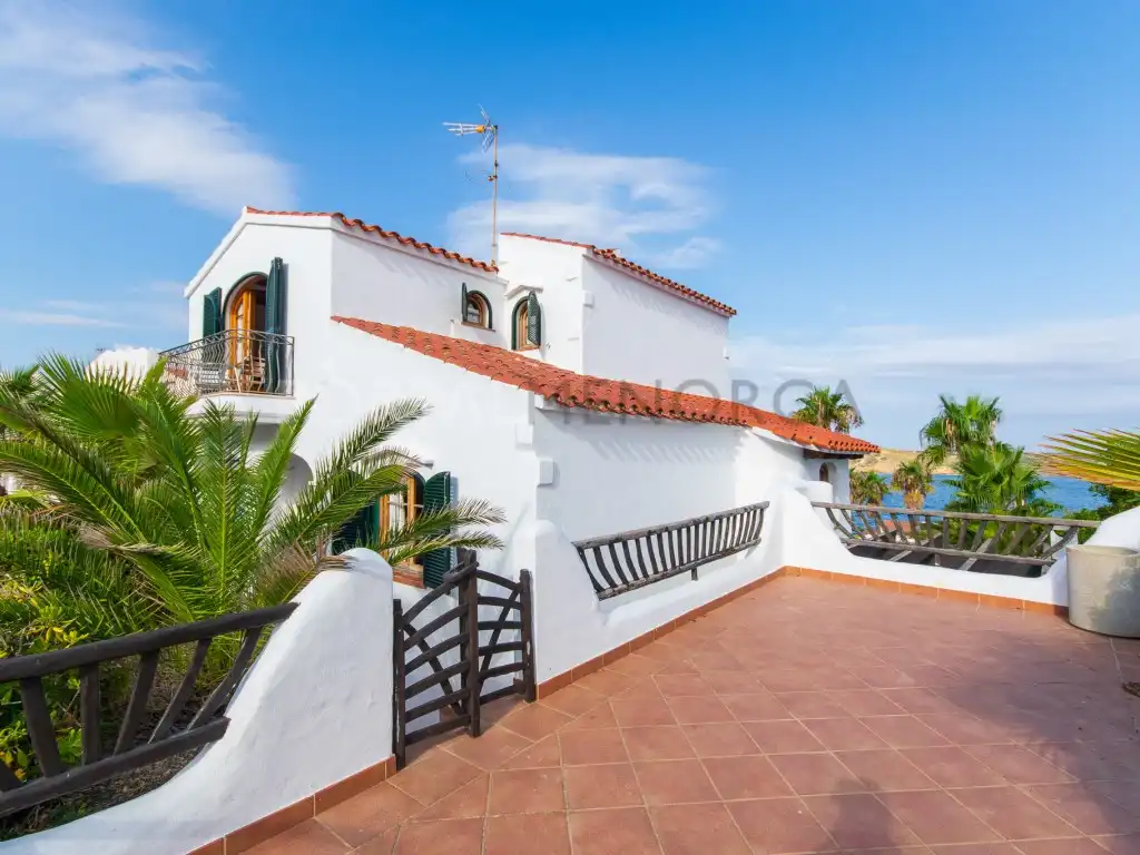 Vista exterior de Casa o xalet en venda en Es Mercadal amb Terrassa i Piscina