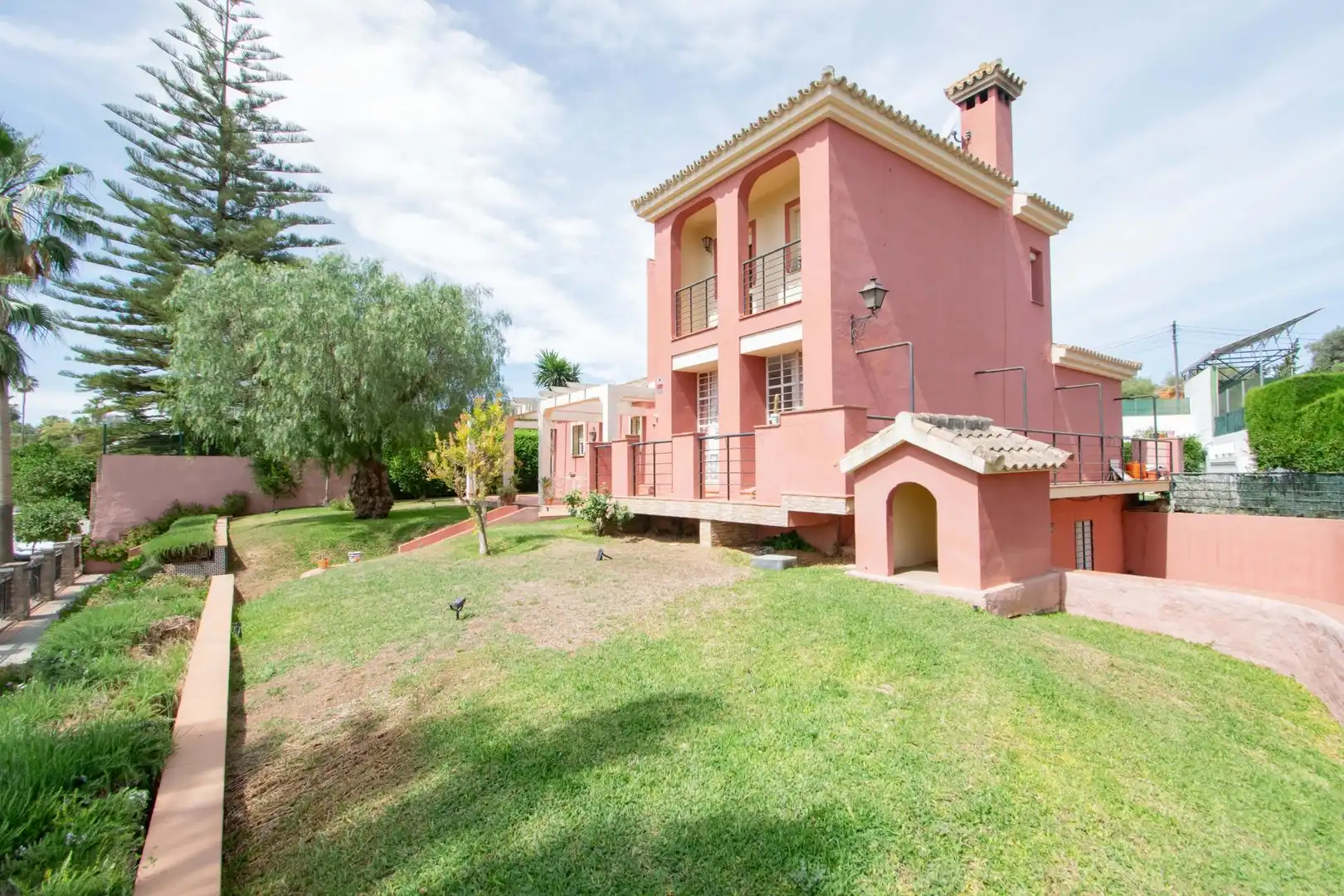 Casa o xalet en venda a Torrequinto