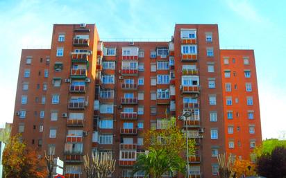 Exterior view of Flat for sale in Leganés  with Air Conditioner