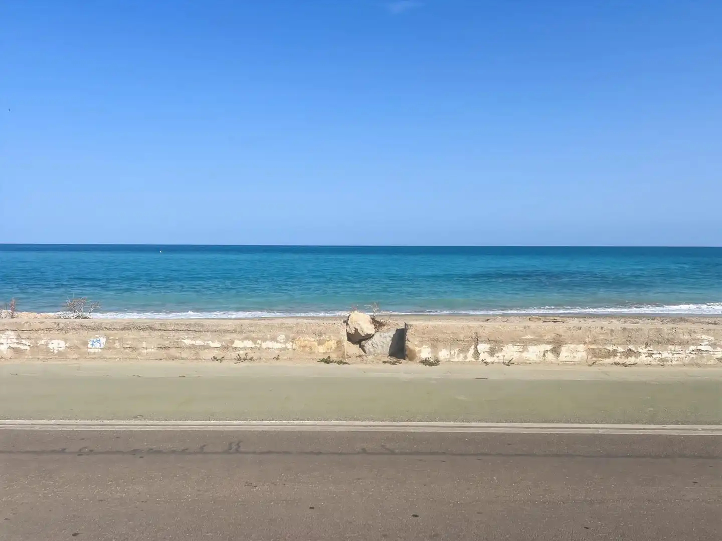 Exterior view of Detached homes for sale in Almazora / Almassora  with Air Conditioner, Terrace and Storage room