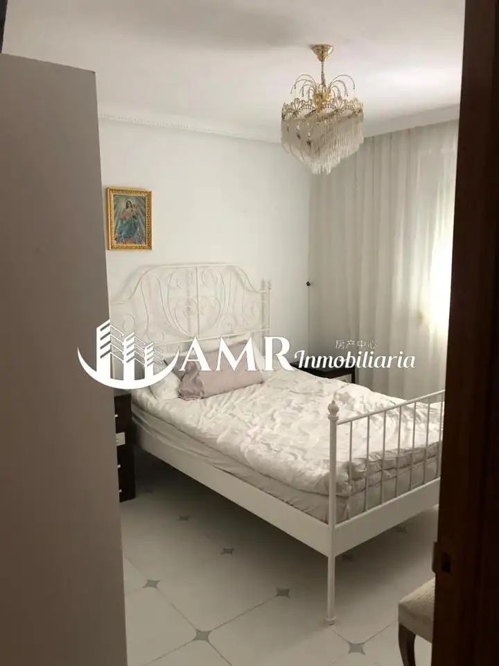 Schlafzimmer von Wohnung zum Verkauf in Reyes