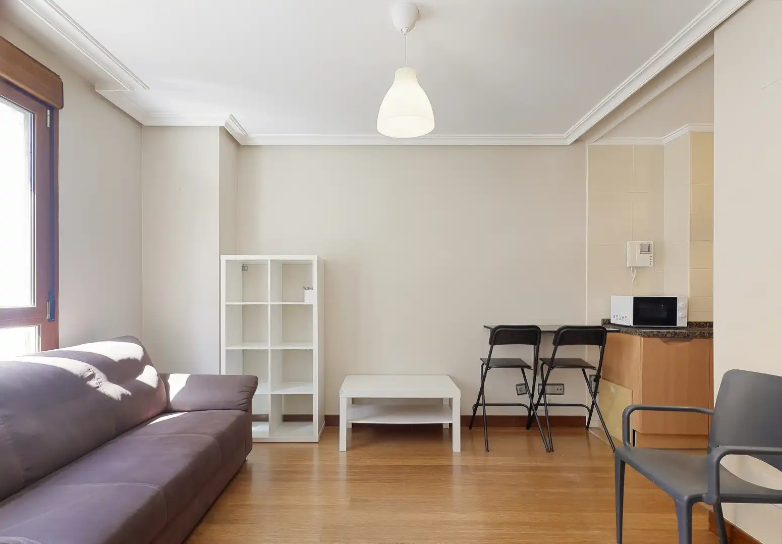 Sala de estar de Piso en venta en Oviedo  con Calefacción y Amueblado