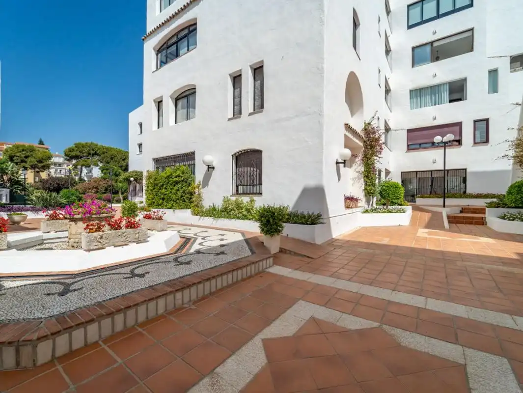 Exterior view of Flat for sale in Marbella  with Air Conditioner, Heating and Private garden