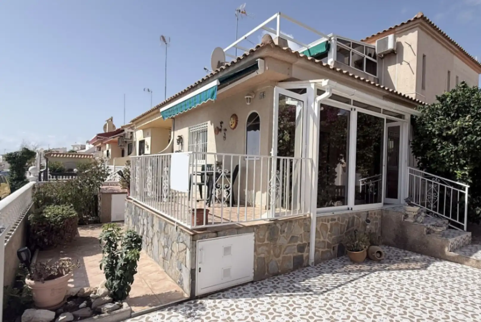 Adossat amb piscina en venda a N/A