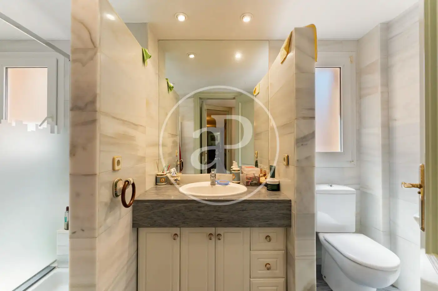 Bathroom of Flat for sale in  Palma de Mallorca  with Air Conditioner, Heating and Private garden