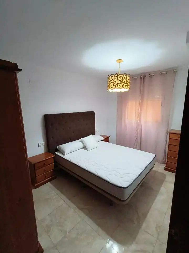 Schlafzimmer von Wohnung zur Miete in Melilla