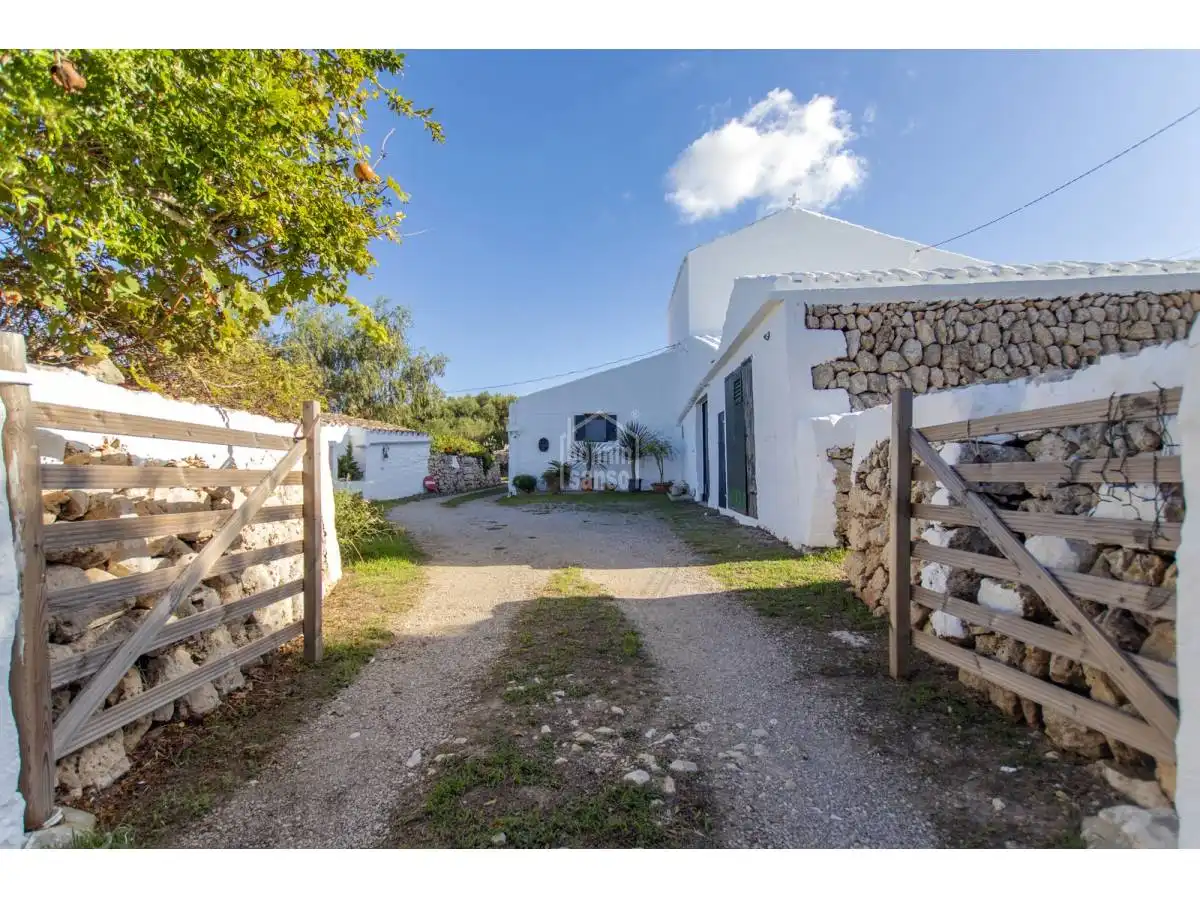 Casa rustica con giardino in vendita a Sant Lluís - S'Ullestrar - Torret