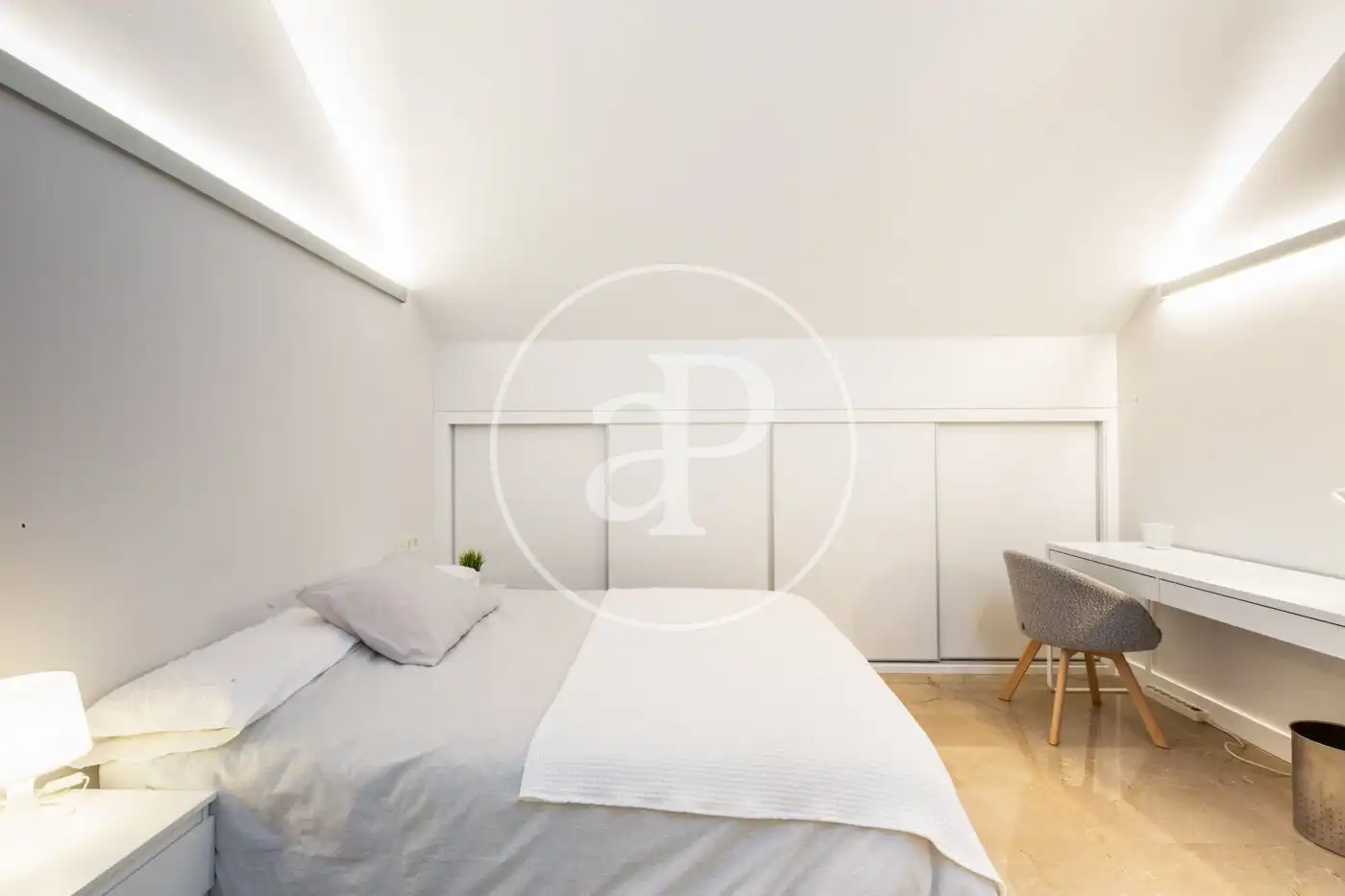 Habitación de Ático en venta en Valencia con Aire acondicionado, Calefacción y Terraza