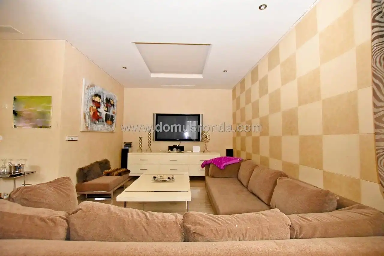Sala de estar de Casa o chalet en venta en Ronda con Aire acondicionado, Calefacción y Terraza