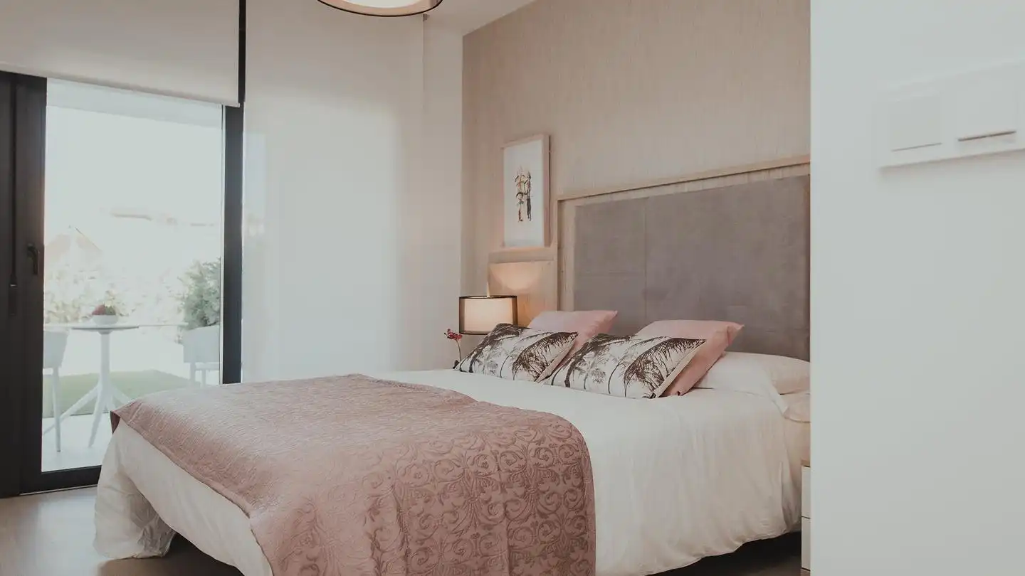 Bedroom of Flat for sale in Estepona  with Air Conditioner and Terrace