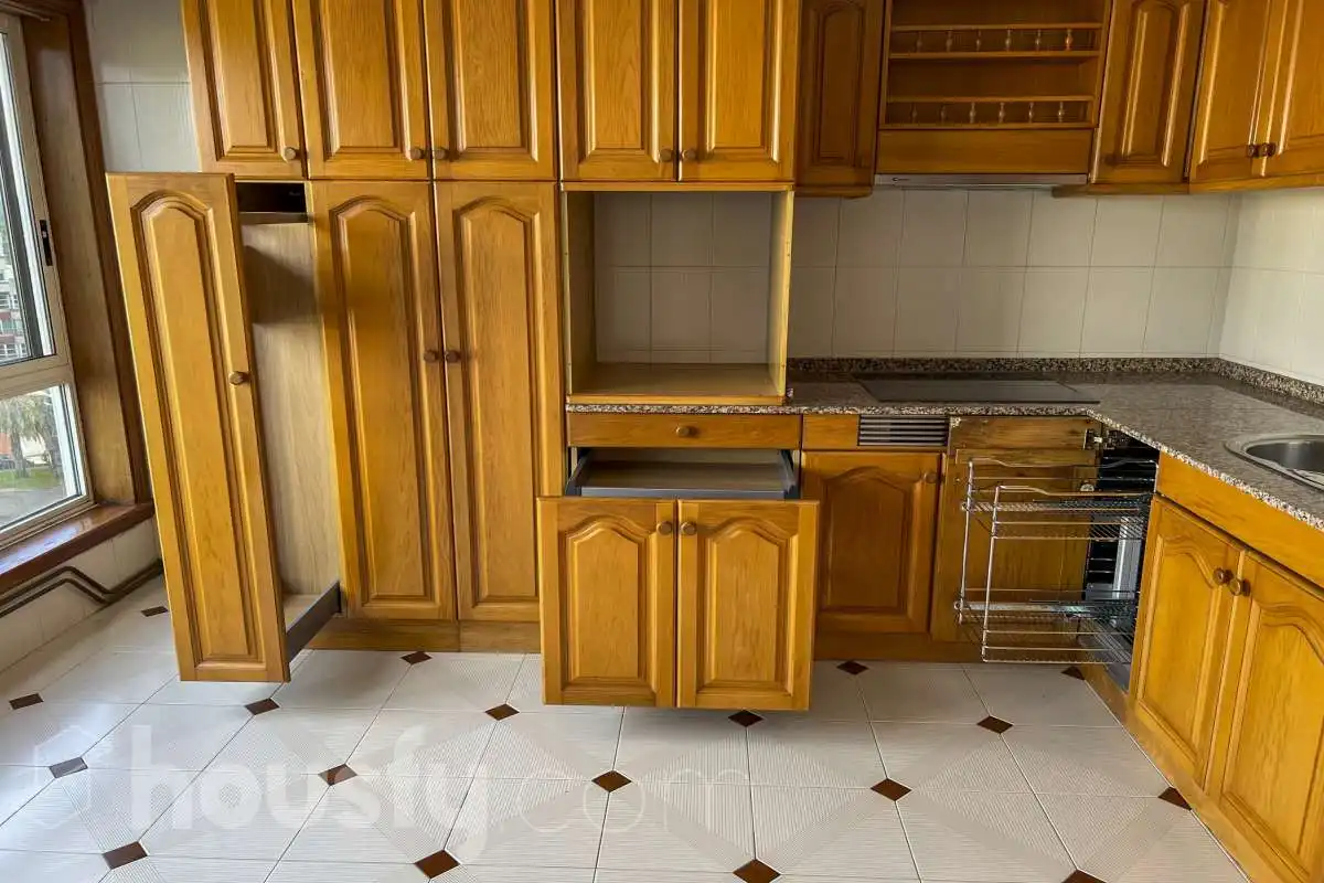 Cuina de Pis en venda en Ferrol amb Aire condicionat, Calefacció i Parquet