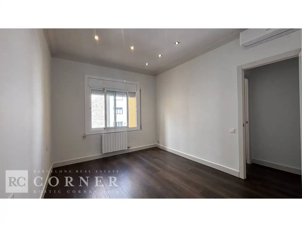 Attic for sale in Barcelona  with Air Conditioner, Heating and Parquet flooring