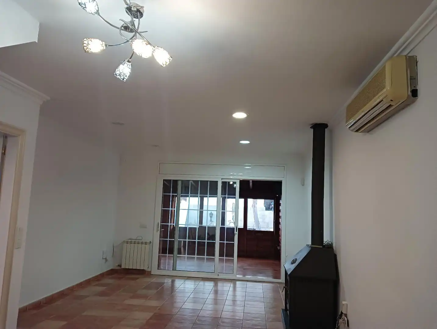 Sala d'estar de Casa o xalet en venda en Lliçà d'Amunt amb Aire condicionat, Calefacció i Jardí privat