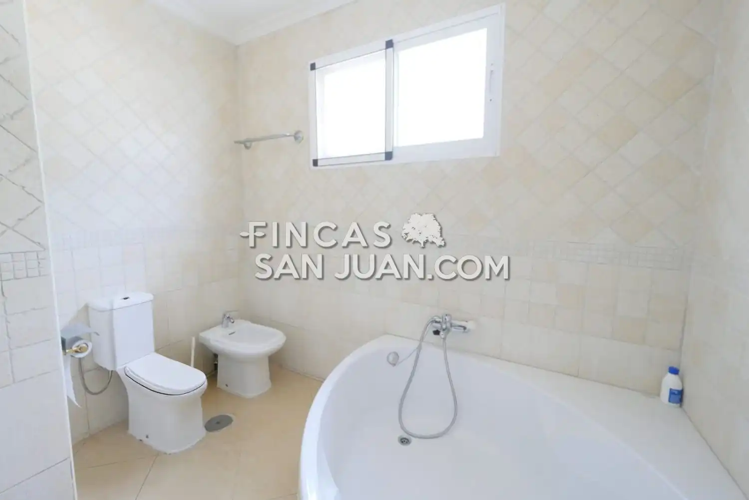 Chalet con terraza en venta en Playa de San Juan - El Cabo de las Huertas, imagen 32
