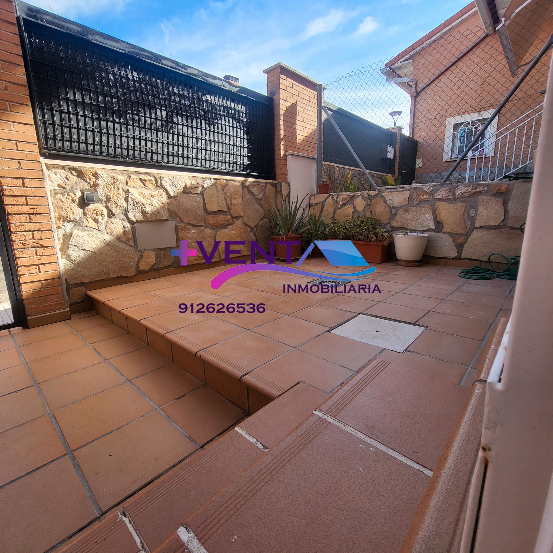 Terrassa de Casa adosada en venda en Seseña amb Calefacció, Jardí privat i Forn