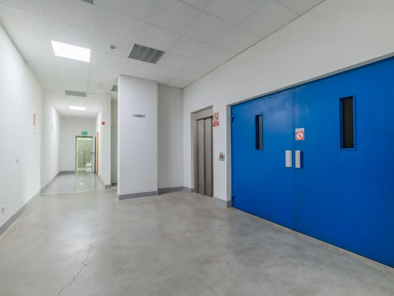 Büro zum Verkauf in Coslada mit Klimaanlage, Heizung und Möbliert