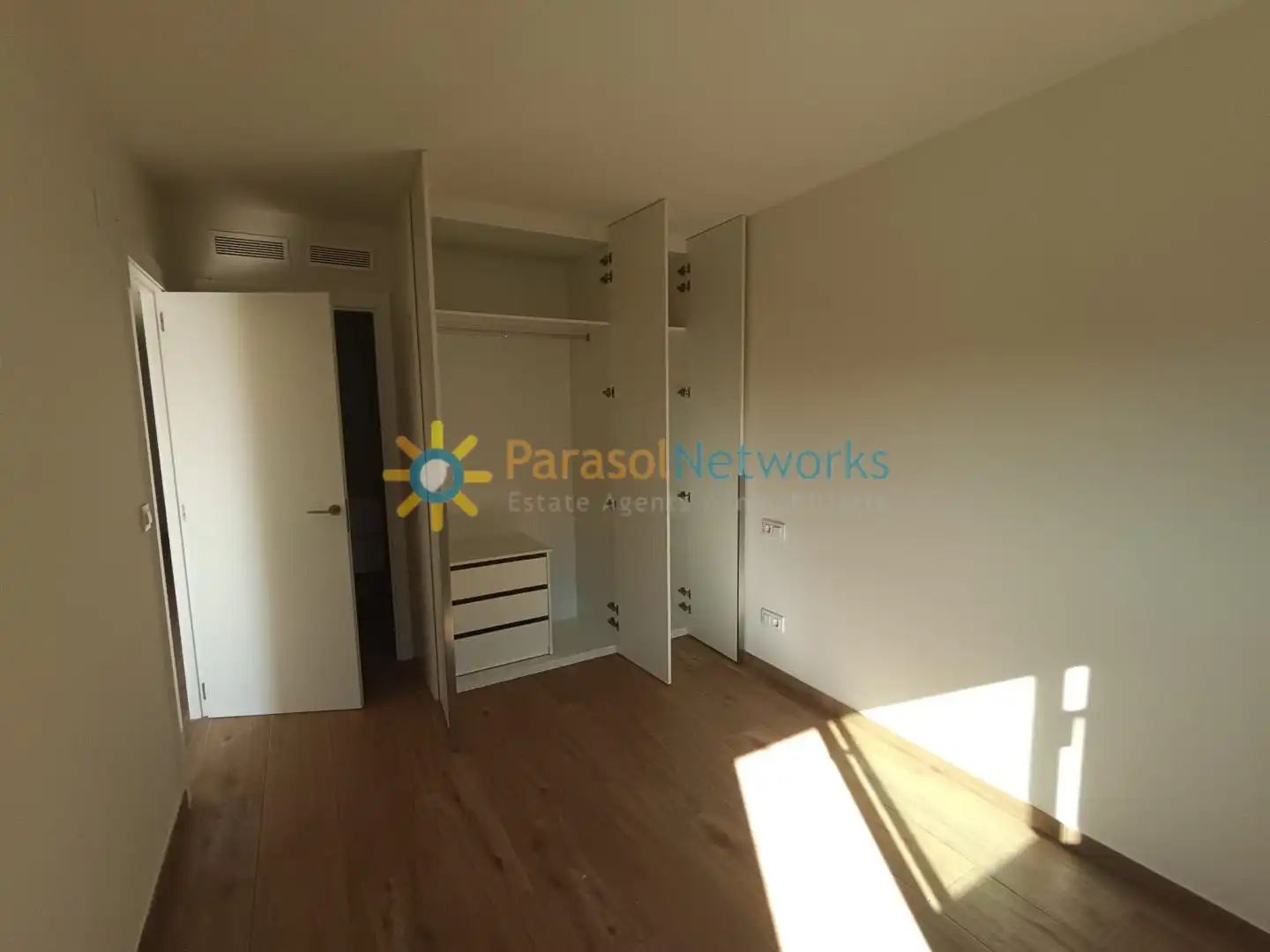Schlafzimmer von Maisonette zur Miete in Daimús mit Abstellraum und Gemeinschaftspool