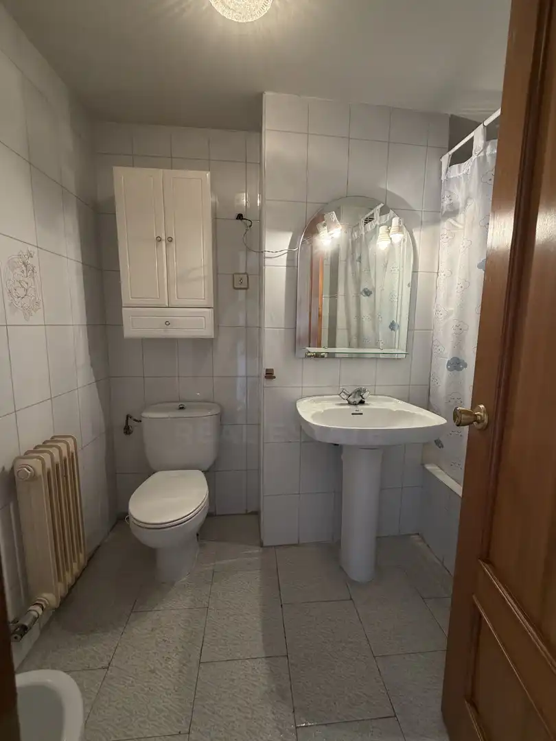 Piso de alquiler en San Claudio - La Chantría