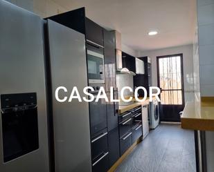 Kitchen of Single-family semi-detached to rent in Mairena del Alcor  with Air Conditioner, Heating and Terrace