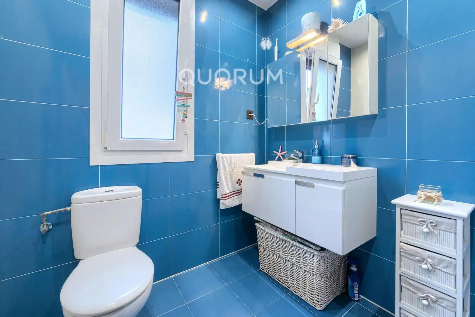 Baño de Piso en venta en Basauri  con Calefacción y Balcón