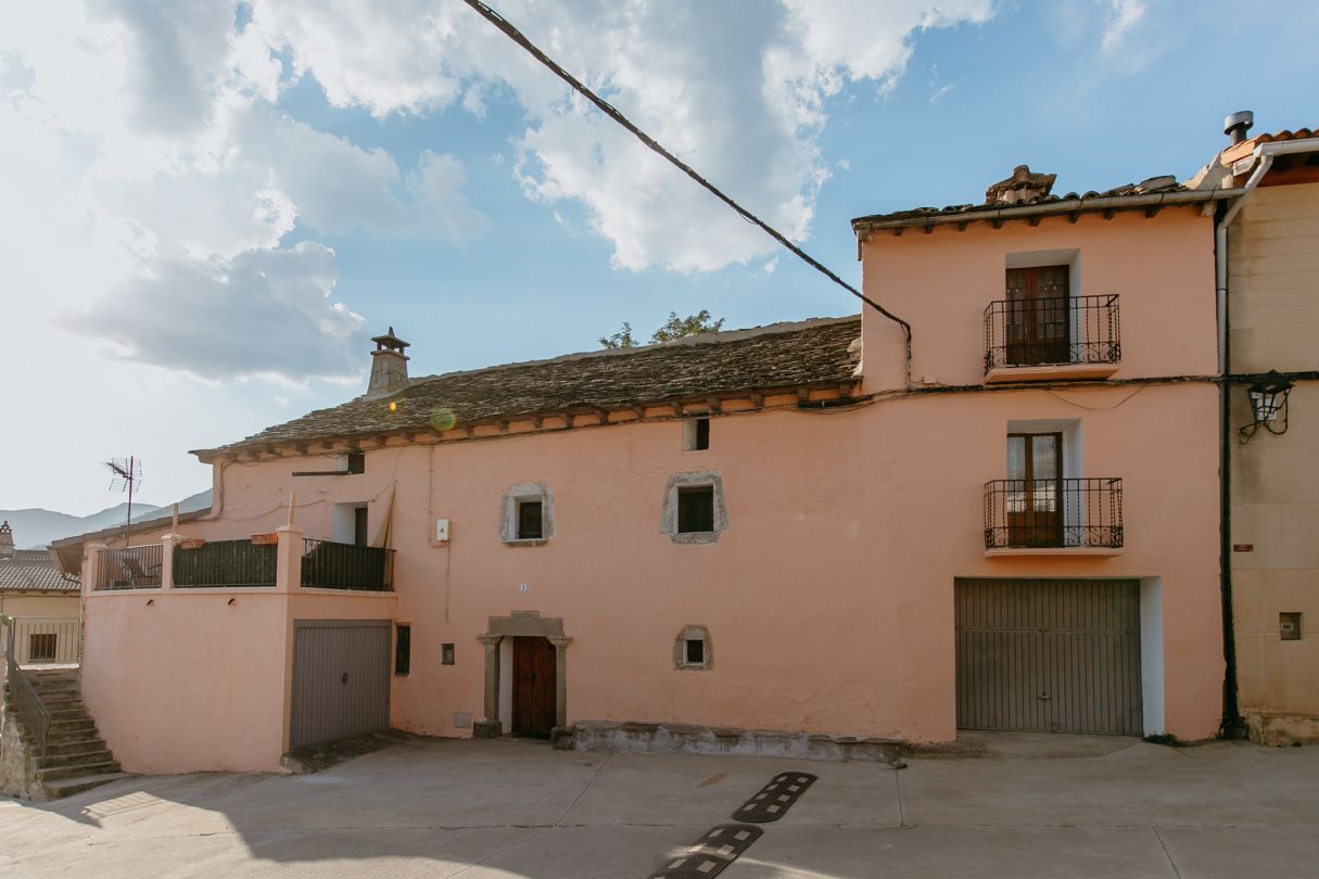 Casa o xalet en venda a Calle de los Pirineos, 1, Arguis