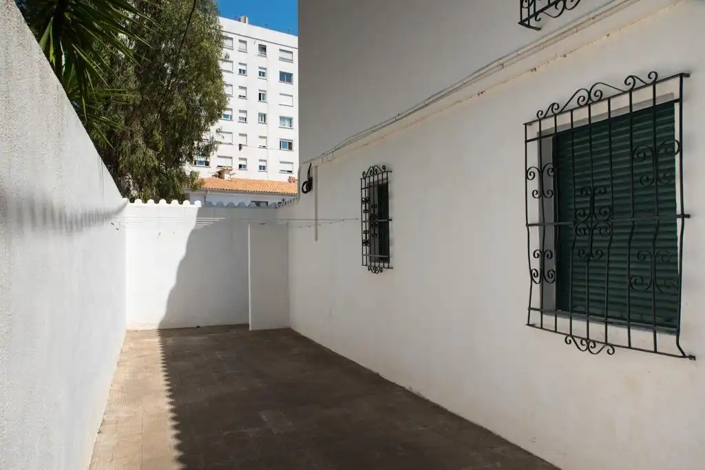 Vista exterior de Casa o xalet en venda en Oropesa del Mar / Orpesa amb Jardí privat, Terrassa i Traster