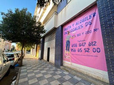 Local comercial en alquiler en Calle Mimosa-la Granja 45