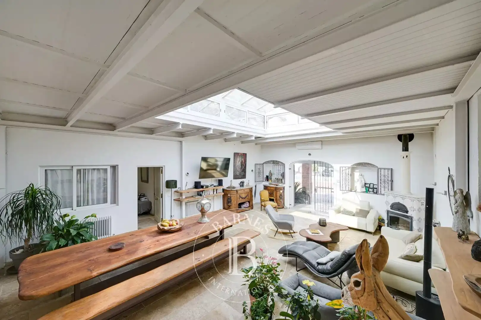 Country homes for sale in Montbarbat