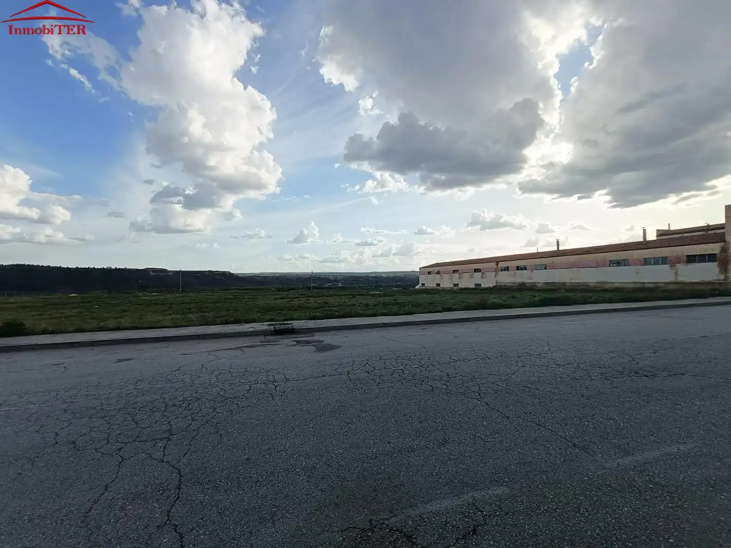 Terreny industrial en venda en Teruel