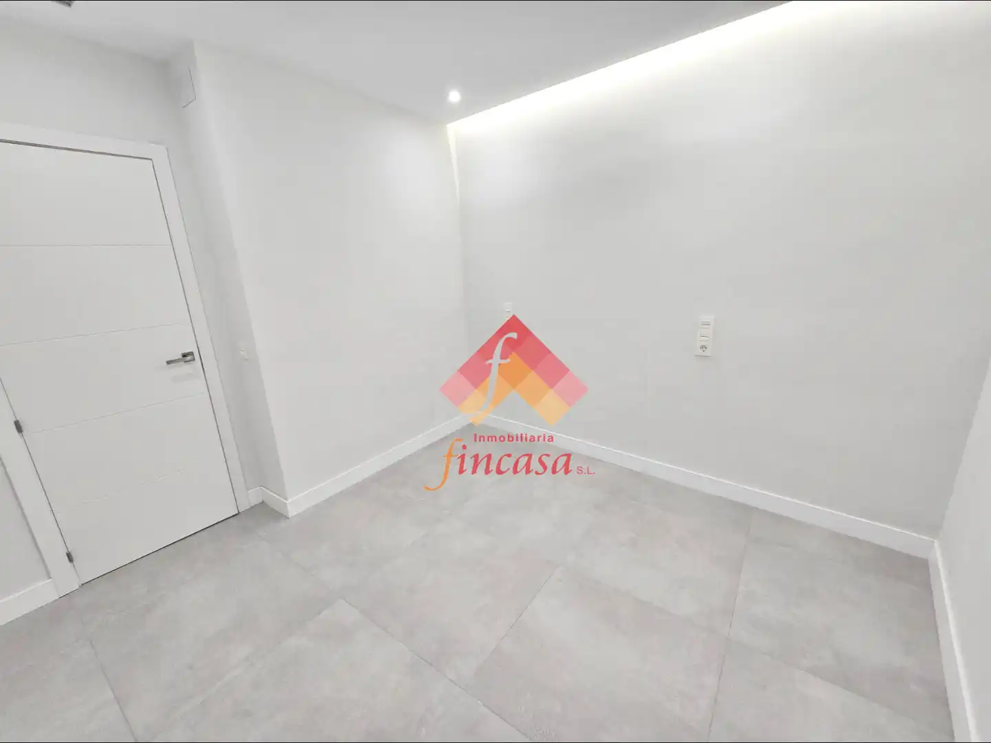 Wohnung zum Verkauf in Ronda mit Klimaanlage und Möbliert