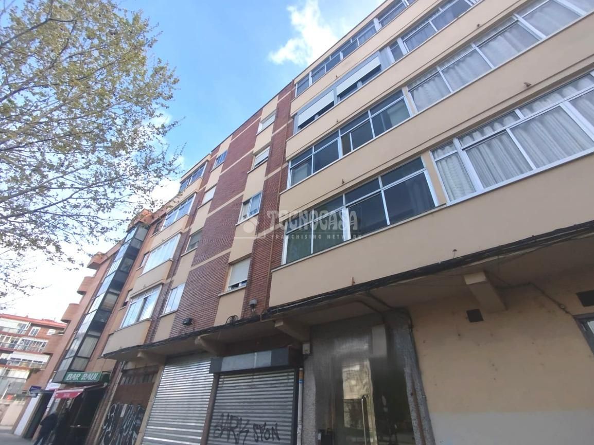 Exterior view of Flat for sale in Valladolid Capital