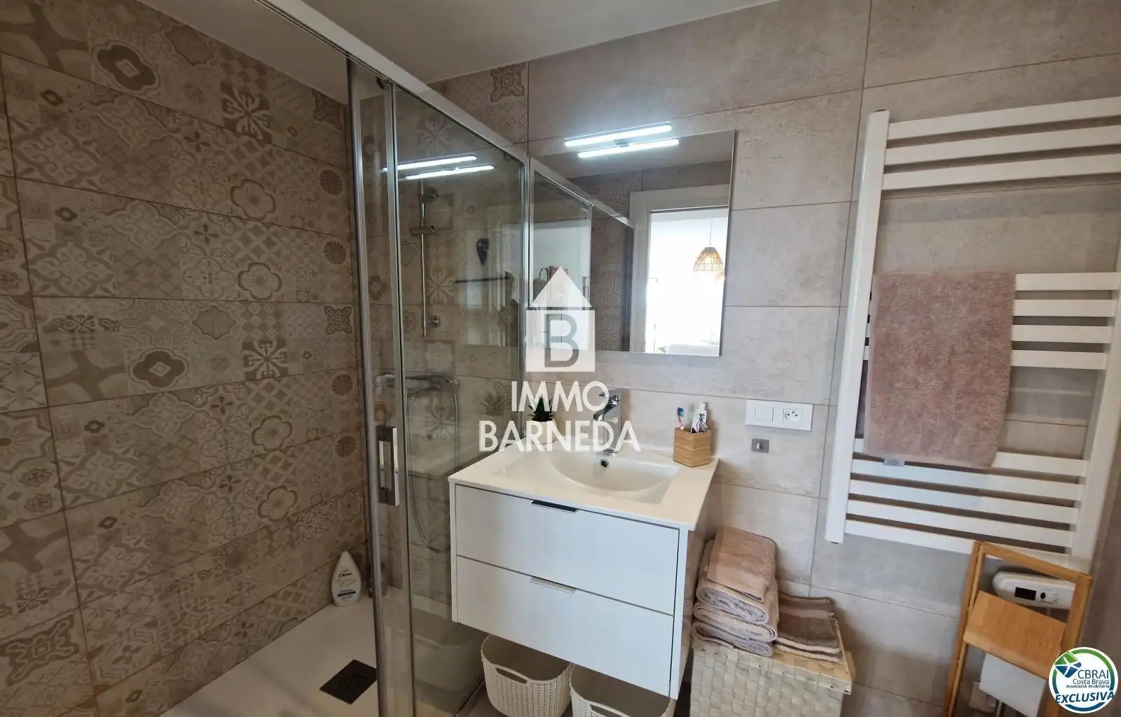 Bany de Pis en venda en Empuriabrava amb Aire condicionat, Calefacció i Terrassa