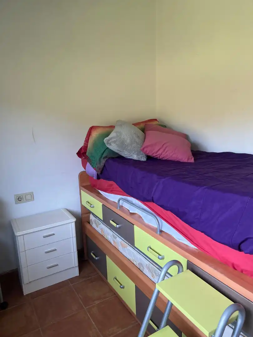 Habitación de Casa o chalet en venta en Narón con Amueblado