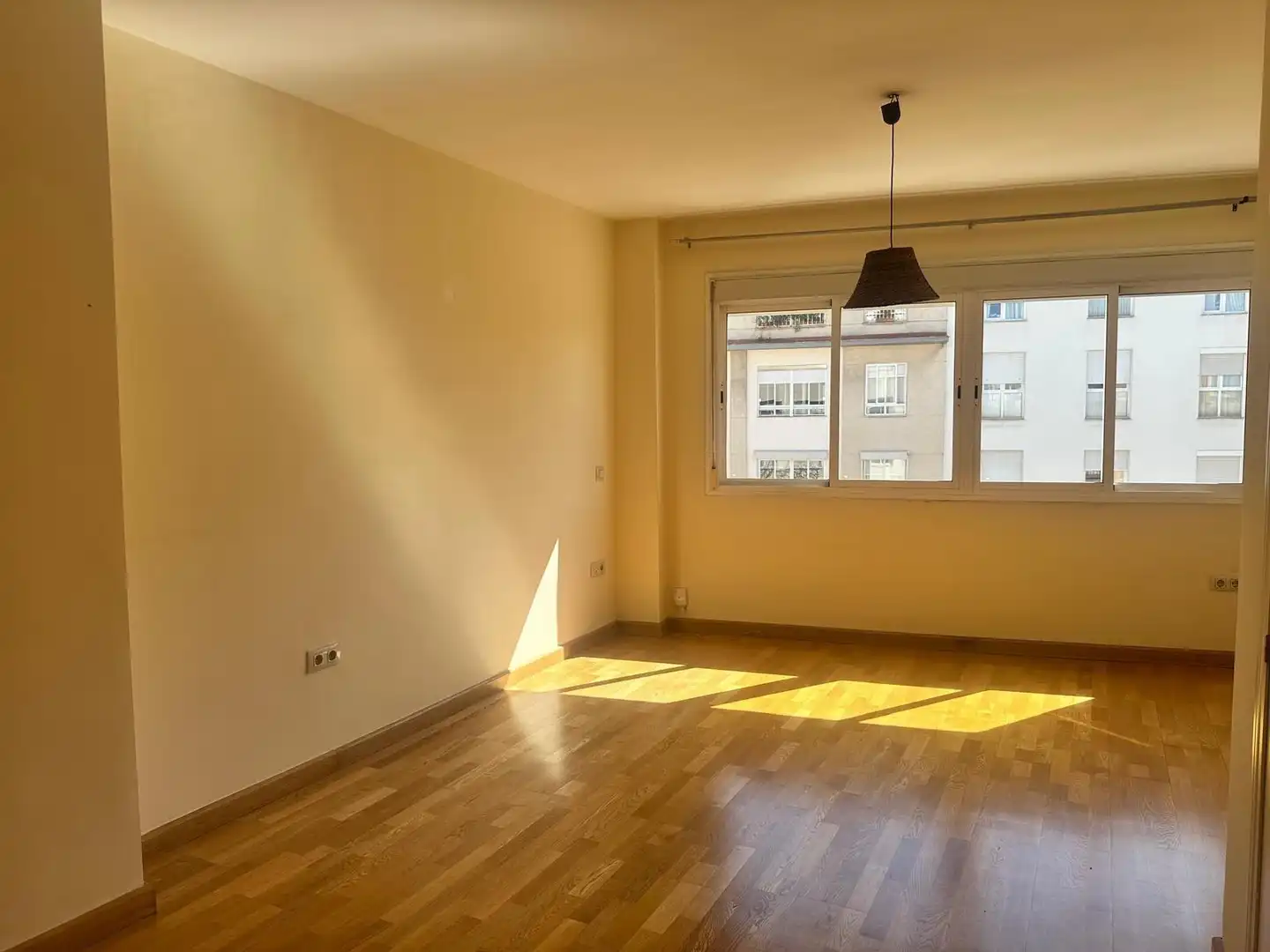 Wohnzimmer von Wohnung zum Verkauf in Sevilla mit Klimaanlage und Heizung