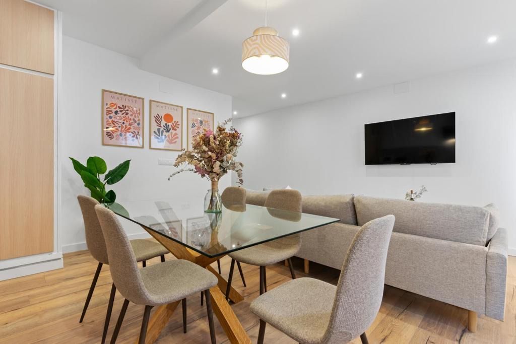 Dining room of Flat to rent in Gijón   with Heating and Furnished
