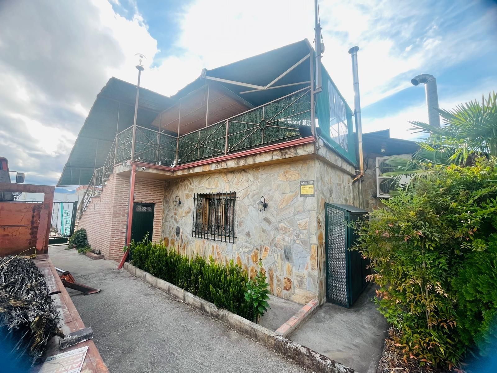 Vista exterior de Casa o chalet en venta en Ponferrada con Alarma