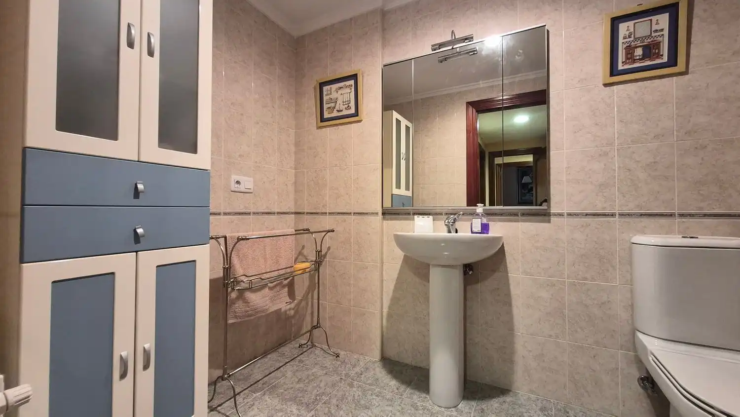 Badezimmer von Wohnung zum Verkauf in Villaviciosa mit Heizung, Abstellraum und Schwimmbad