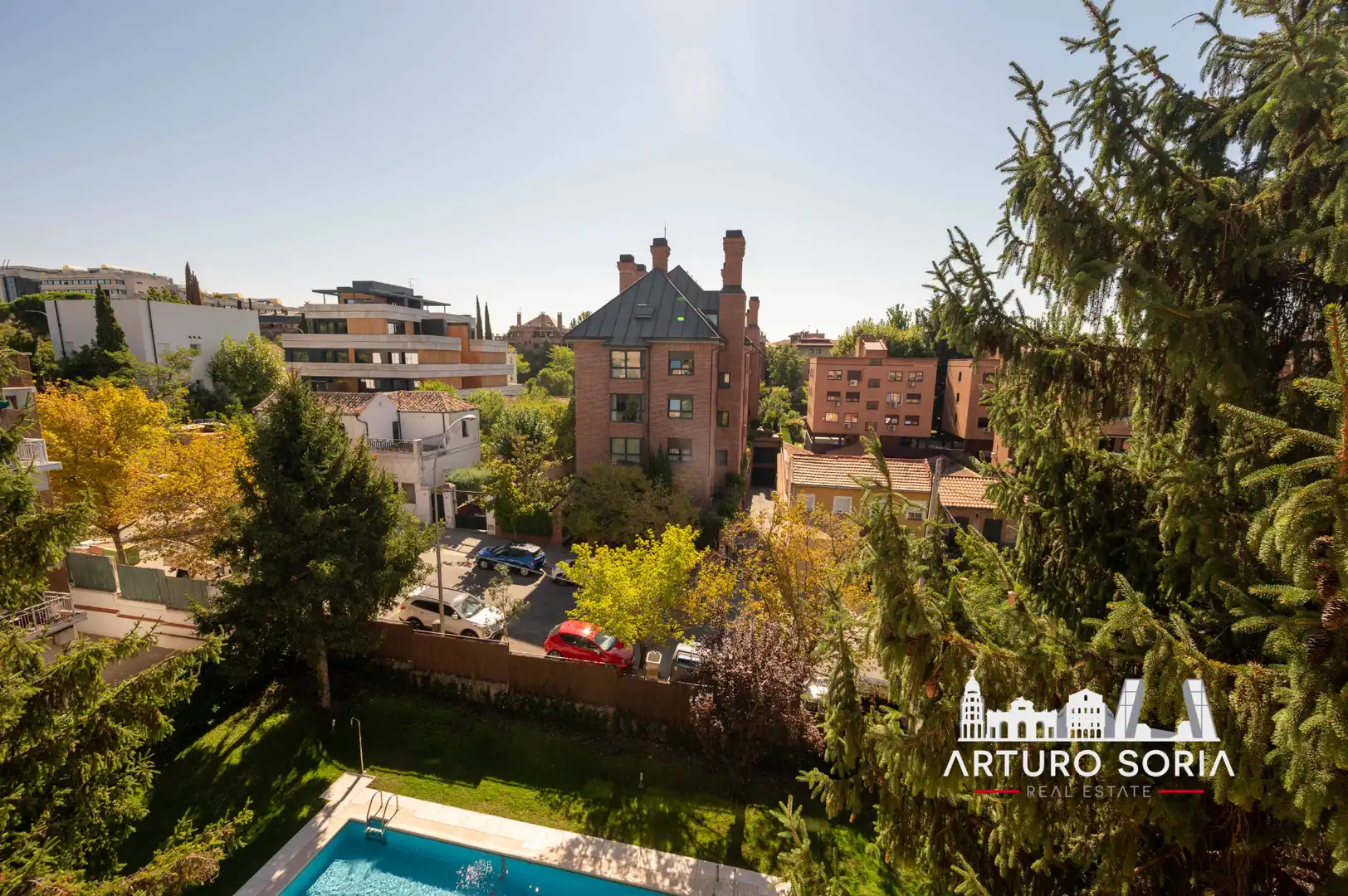Jardí de Dúplex en venda en Madrid amb Piscina comunitària