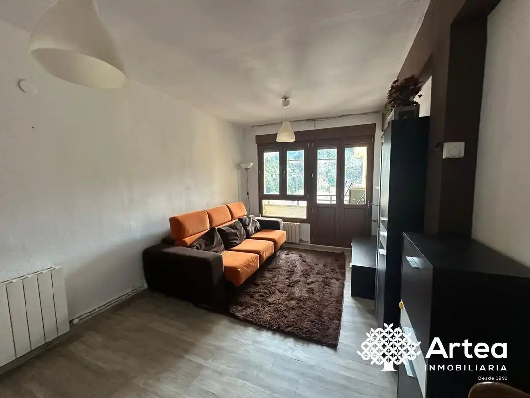 Living room of Flat for rent in Ugao- Miraballes  with Heating, Private garden and Terrace