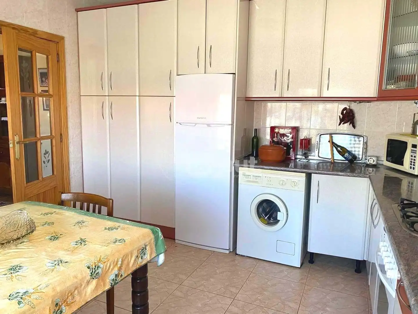 Kitchen of Houses for sale in Valencia de Alcántara  with Air Conditioner, Terrace and Storage room