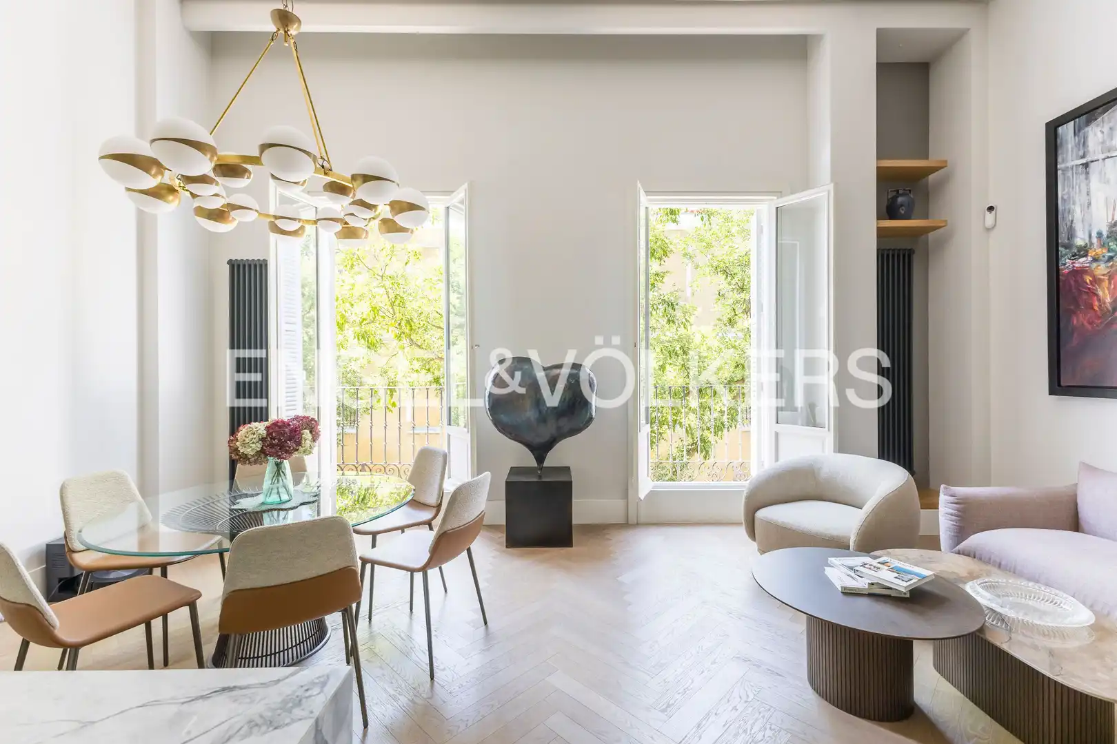 Living room of Flat for sale in Madrid  with Air Conditioner, Heating and Storage room