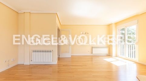 Foto 5 de Piso de alquiler en Valdemarín, Madrid Capital