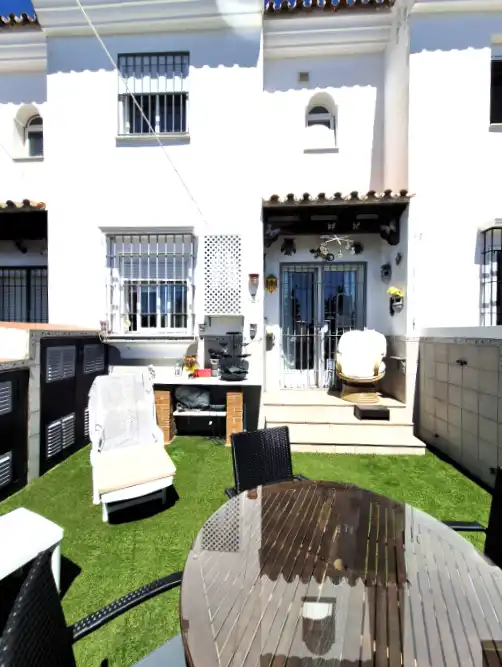 Adossat amb piscina en venda a Calle Equitación 3, imagen 5
