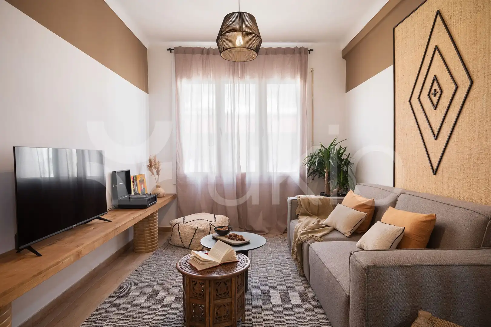 Wohnzimmer von Wohnungen zur Miete in Barcelona mit Klimaanlage, Möbliert und Ofen