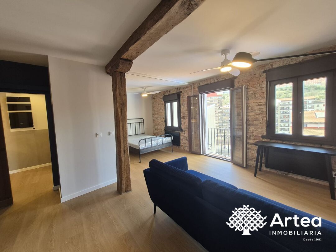 Bedroom of Flat for sale in Bilbao   with Heating and Balcony