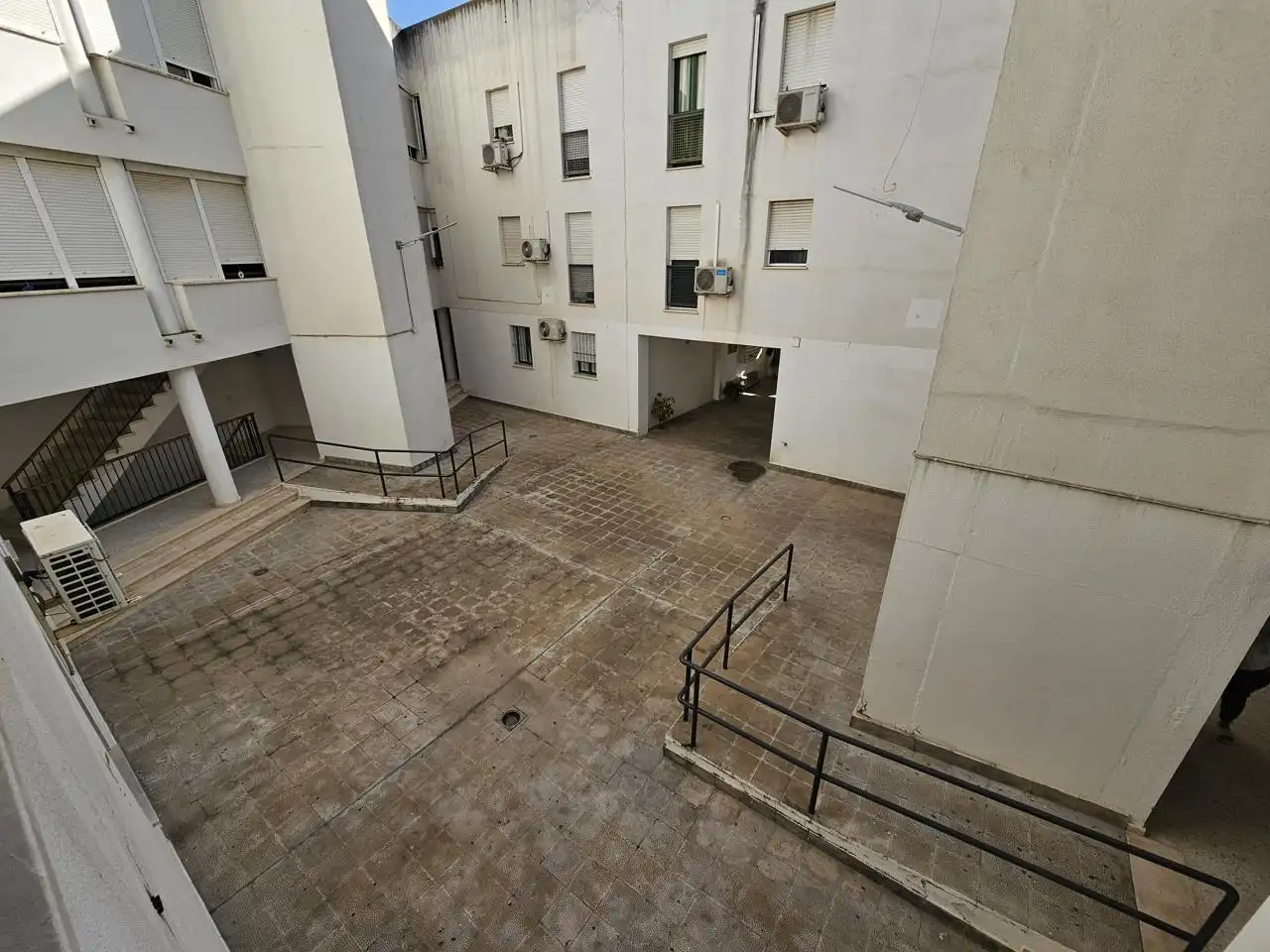 Vista exterior de Piso en venta en Lebrija con Trastero