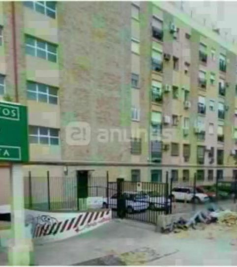 Foto 2 de Garaje en venta en Avenida de Ramón y Cajal, 2, El Plantinar – Avda. La Paz - El Juncal, Sevilla Capital