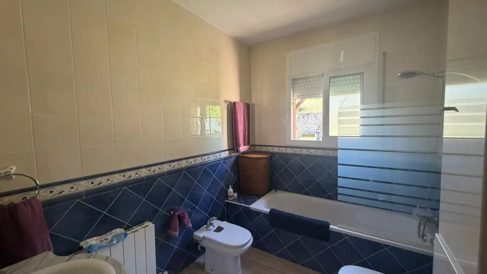 Bathroom of Houses for sale in Riells i Viabrea  with Private garden
